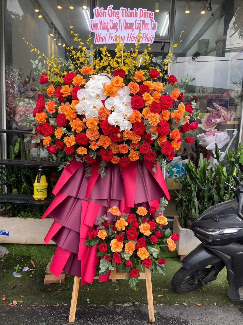 Đặt hoa khai trương Pleiku