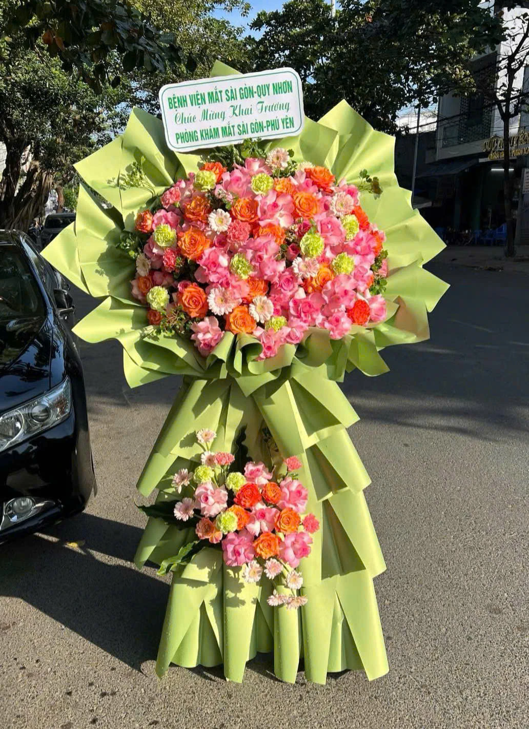 Nghệ thuật chọn hoa khai trương Tuy Hoà theo “cung mệnh” kinh doanh