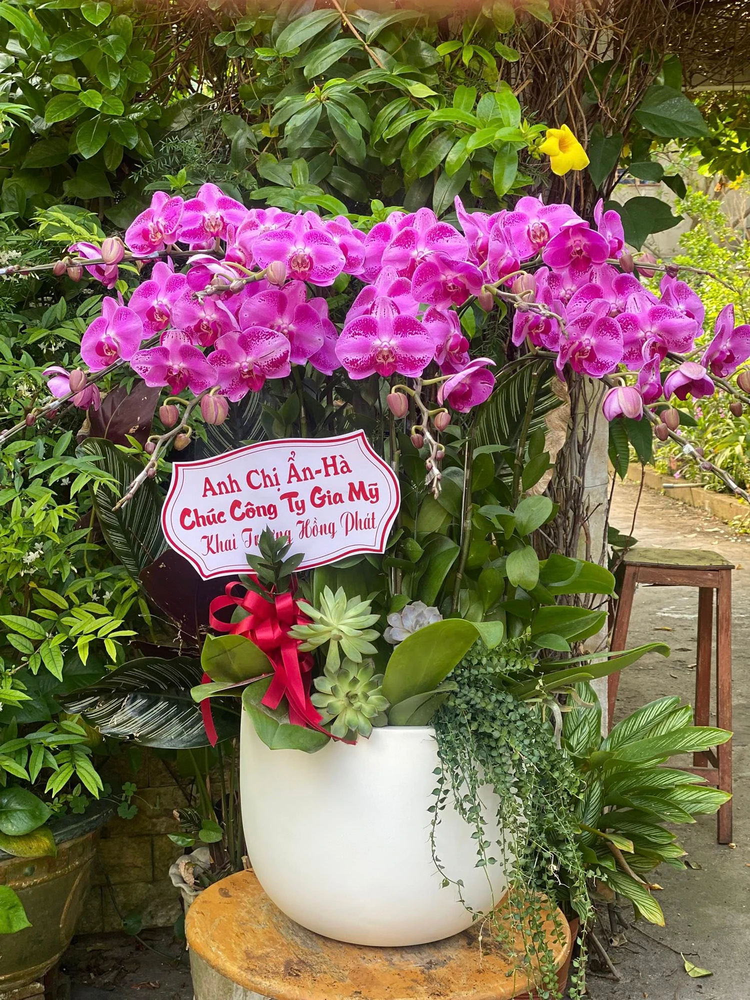 Không gian khai trương cần “đúng kiểu hoa”