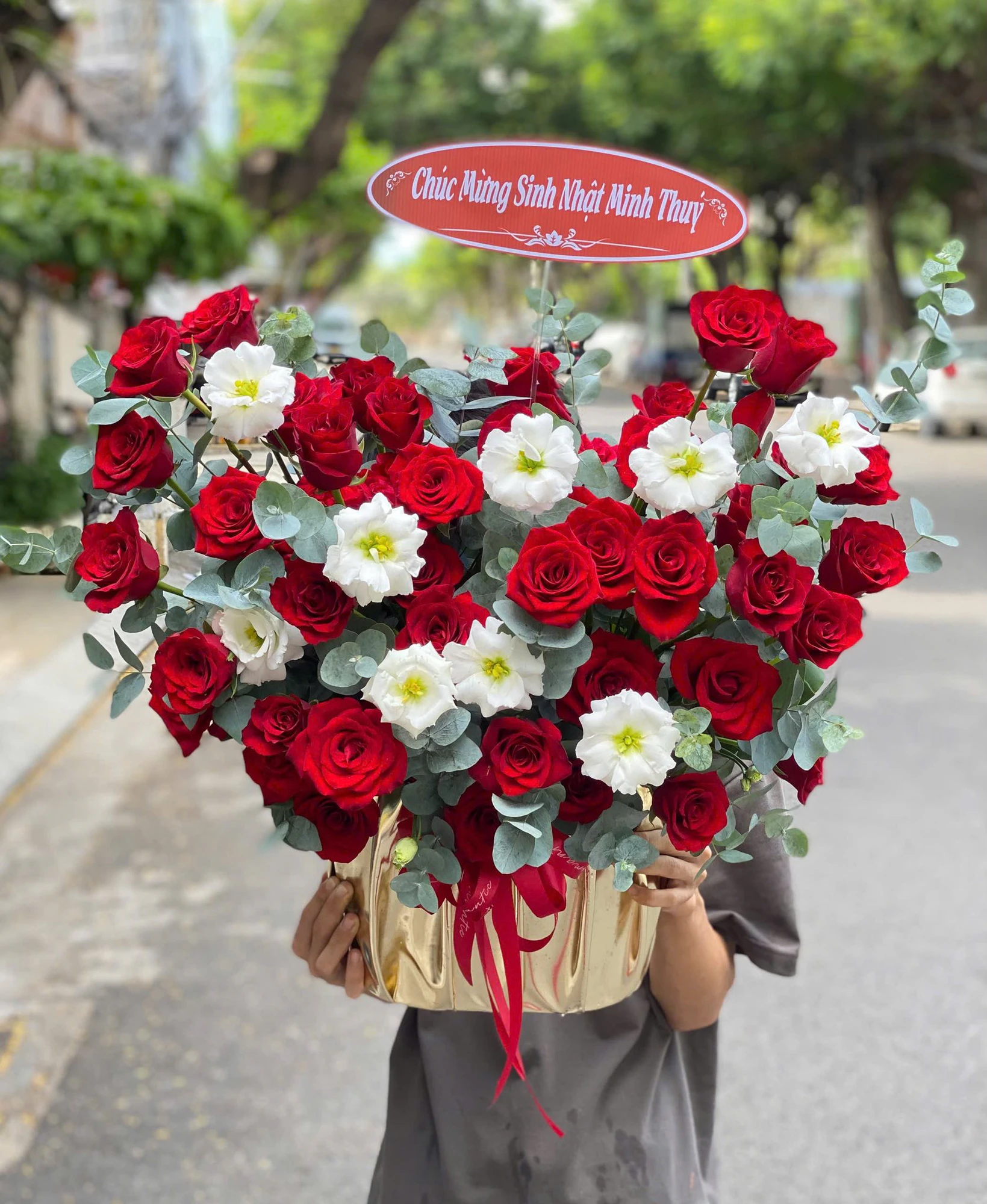 Vì sao nên chọn cửa hàng hoa sinh nhật Nha Trang tại Hoa Tháng Năm?